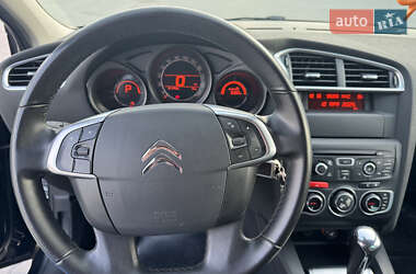 Хэтчбек Citroen C4 2011 в 