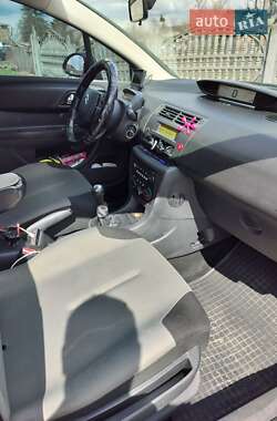 Хэтчбек Citroen C4 2006 в 