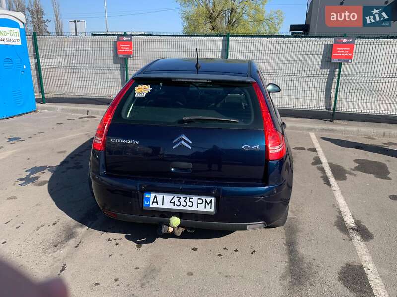 Хэтчбек Citroen C4 2009 в 