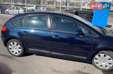 Хэтчбек Citroen C4 2009 в 