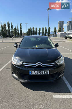 Хэтчбек Citroen C4 2013 в 