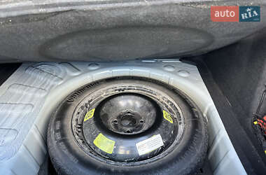 Хэтчбек Citroen C4 2013 в 