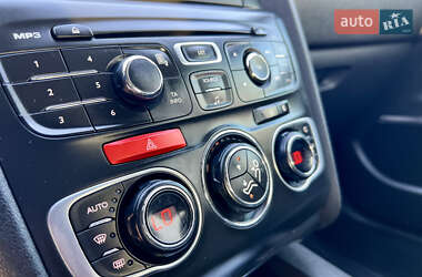 Хетчбек Citroen C4 2013 в 