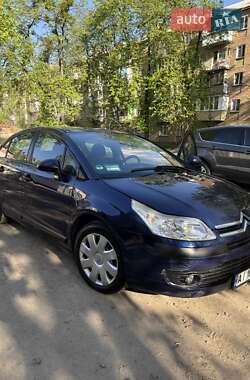 Хетчбек Citroen C4 2006 в 