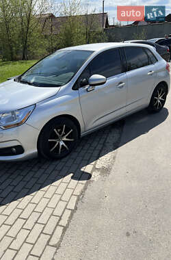 Хэтчбек Citroen C4 2011 в 