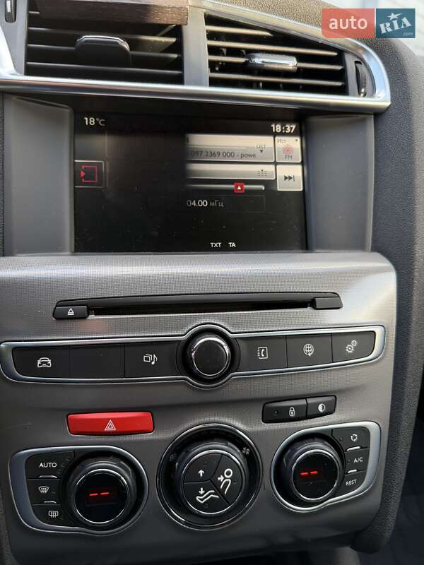 Хэтчбек Citroen C4 2015 в Киеве