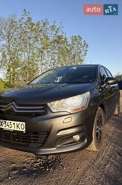 Хетчбек Citroen C4 2013 в 
