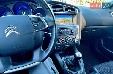 Хэтчбек Citroen C4 2014 в 