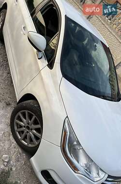 Хэтчбек Citroen C4 2013 в 