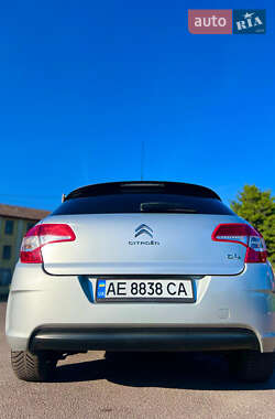 Хэтчбек Citroen C4 2014 в 