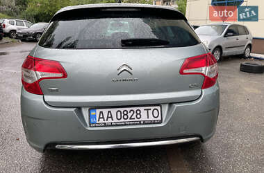 Хетчбек Citroen C4 2012 в 