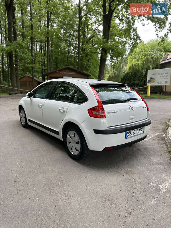 Хэтчбек Citroen C4 2010 в Виннице
