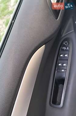 Хэтчбек Citroen C4 2012 в 
