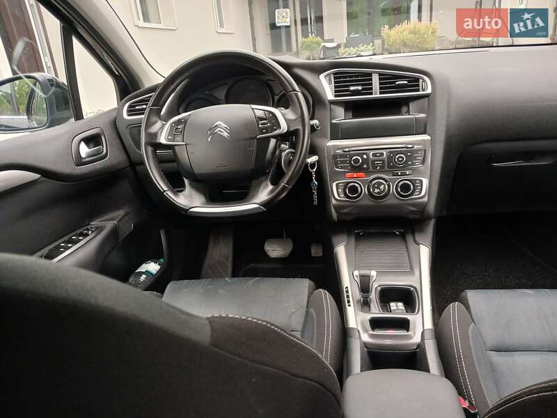 Хэтчбек Citroen C4 2013 в Кицмани