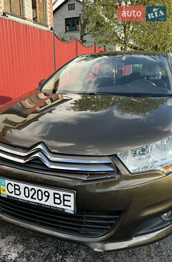 Хэтчбек Citroen C4 2013 в 