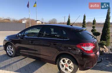 Хэтчбек Citroen C4 2011 в 