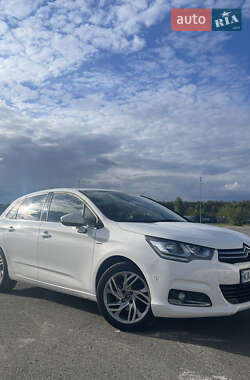 Хетчбек Citroen C4 2012 в 