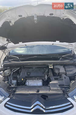 Хетчбек Citroen C4 2012 в 