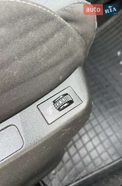 Хэтчбек Citroen C4 2012 в 