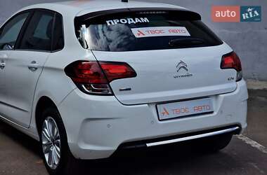 Хэтчбек Citroen C4 2015 в 