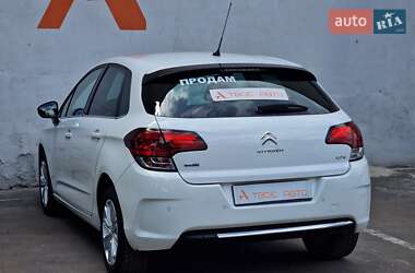 Хэтчбек Citroen C4 2015 в 