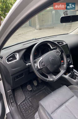Хетчбек Citroen C4 2014 в 