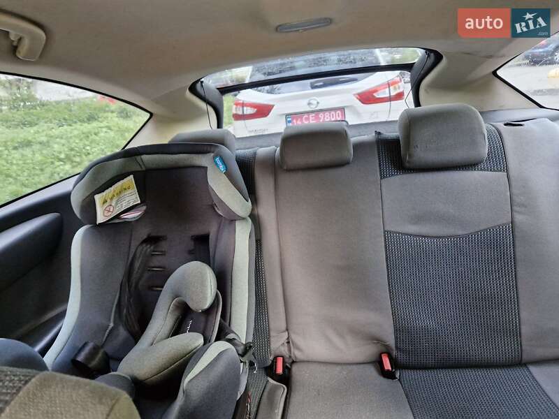 Купе Citroen C4 2007 в Львові