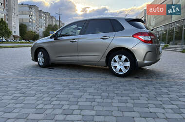 Хэтчбек Citroen C4 2012 в 
