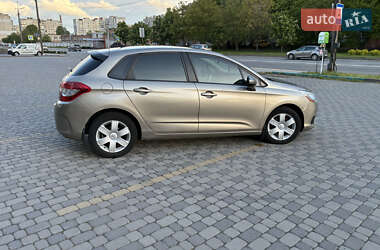Хэтчбек Citroen C4 2012 в 