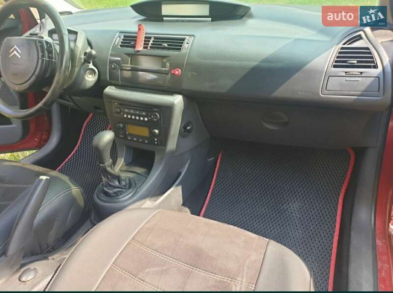 Хэтчбек Citroen C4 2008 в Киеве