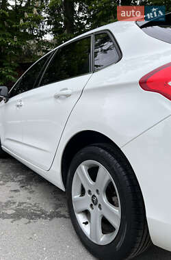 Хетчбек Citroen C4 2012 в 