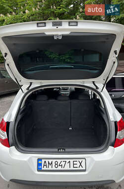 Хетчбек Citroen C4 2012 в 