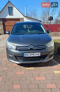 Хэтчбек Citroen C4 2012 в 