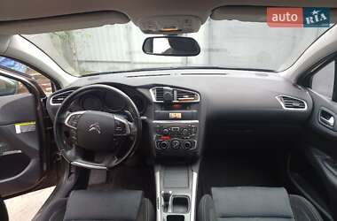 Хэтчбек Citroen C4 2010 в 