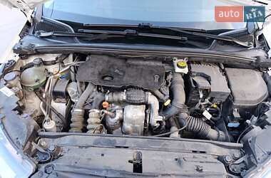 Хетчбек Citroen C4 2016 в 