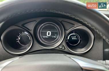 Хетчбек Citroen C4 2016 в 