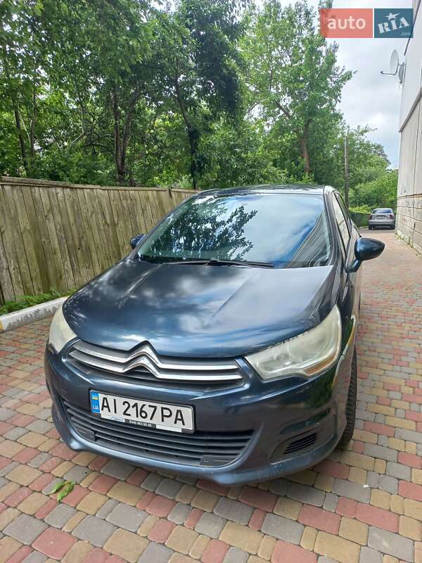 Хэтчбек Citroen C4 2012 в 