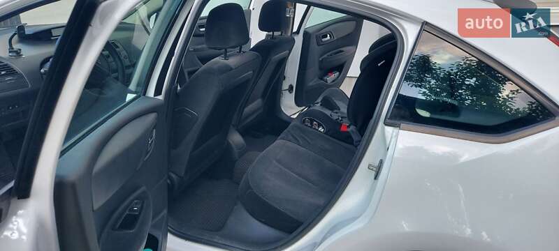 Хэтчбек Citroen C4 2010 в Ровно