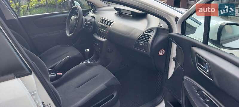 Хэтчбек Citroen C4 2010 в Ровно