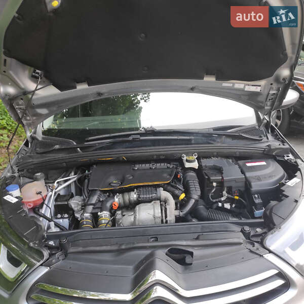 Хэтчбек Citroen C4 2016 в Львове