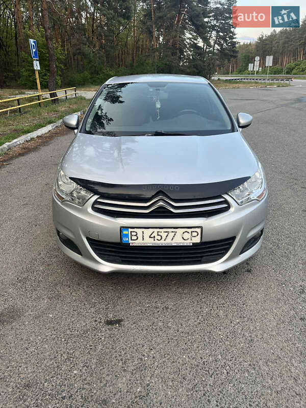 Хэтчбек Citroen C4 2013 в Полтаве