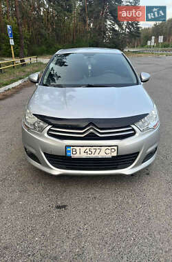 Хэтчбек Citroen C4 2013 в 