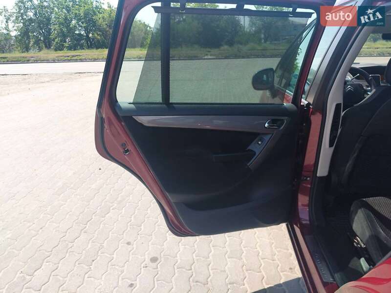 Хэтчбек Citroen C4 2008 в Кременчуге фото 6 Хэтчбек Citroen C4 2008 в Кременчуге