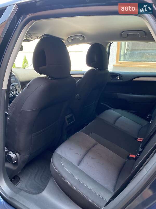Хетчбек Citroen C4 2012 в Поляні