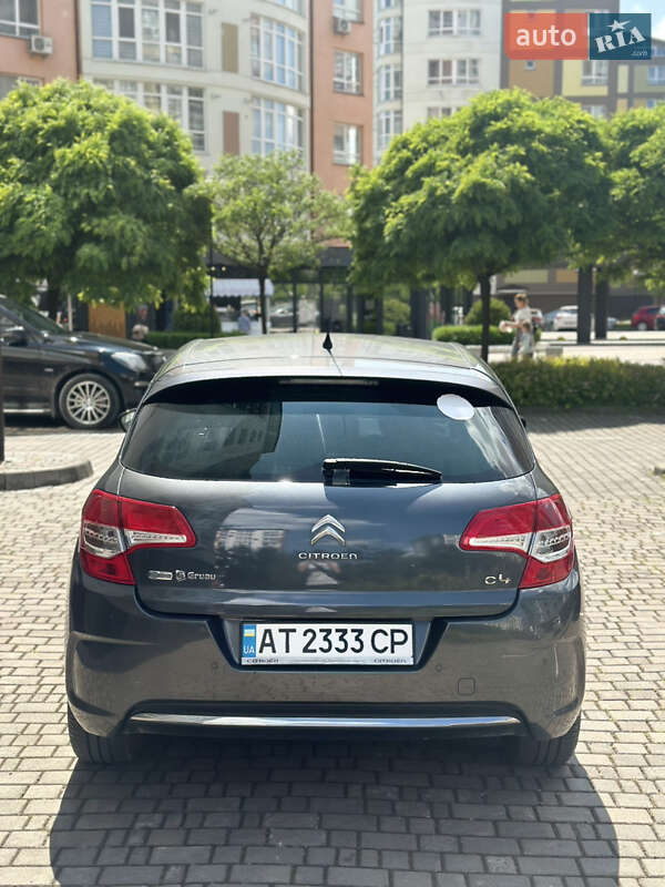 Хэтчбек Citroen C4 2015 в Ивано-Франковске