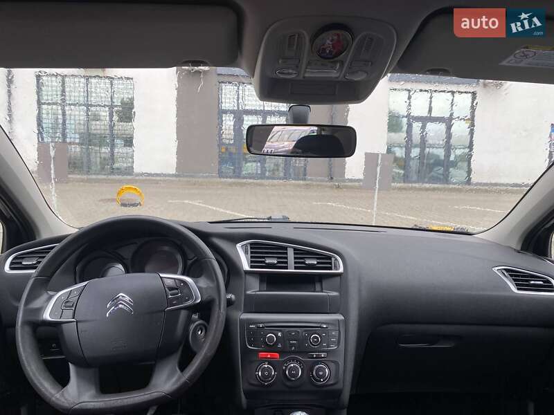 Хэтчбек Citroen C4 2012 в Софиевской Борщаговке