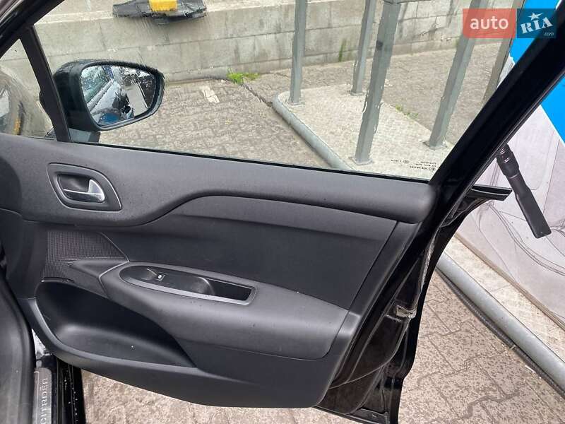 Хэтчбек Citroen C4 2012 в Софиевской Борщаговке