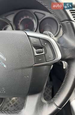 Хэтчбек Citroen C4 2013 в 