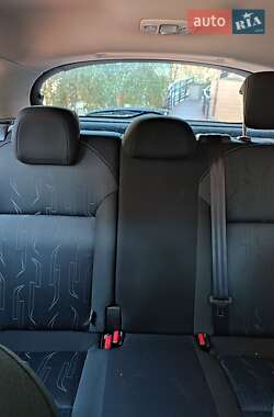 Хэтчбек Citroen C4 2013 в 