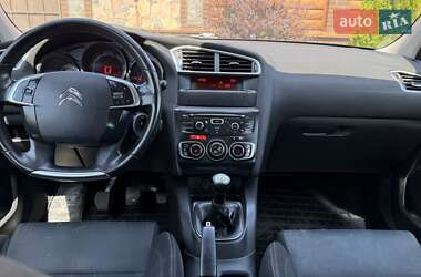Хэтчбек Citroen C4 2012 в 